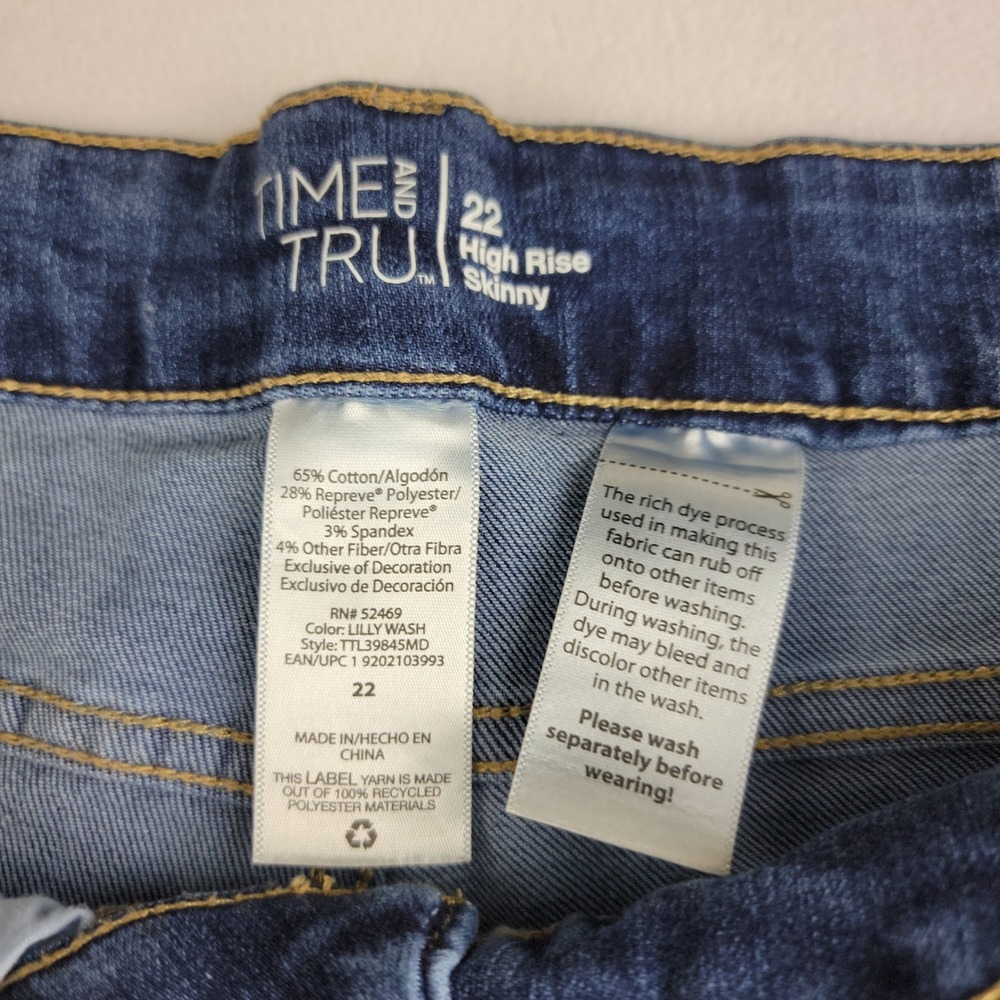 Time and Tru Women 22 High Rise Skinny Jeans Lilly Wash Blue Distress TTL39845MD - Picture 4 of 9